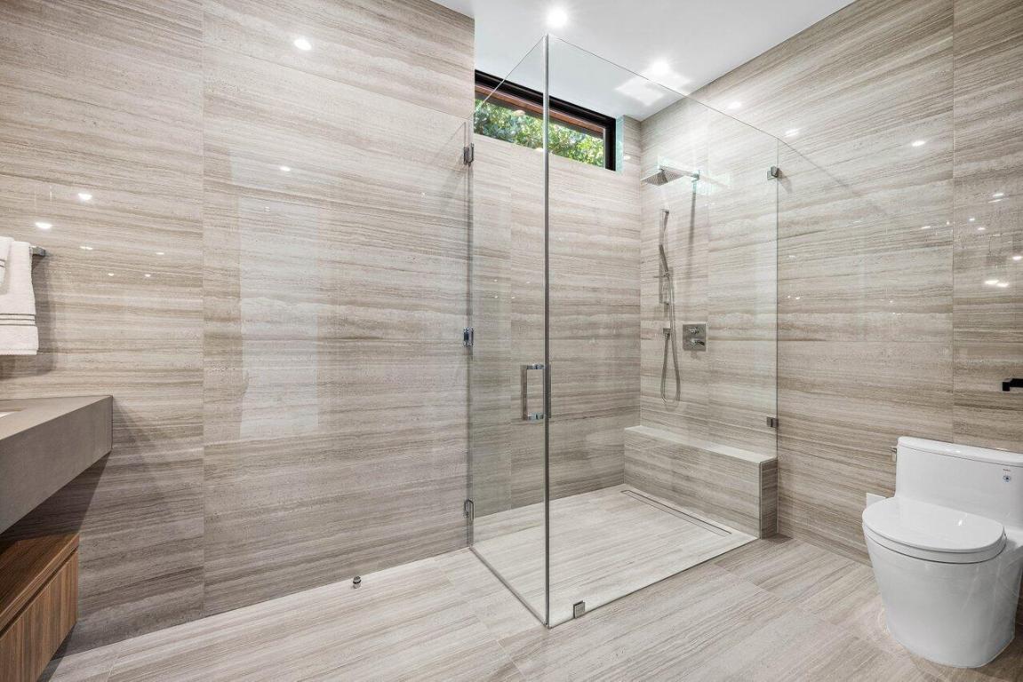 VENETIAN ISLES 3RD SEC - Residential