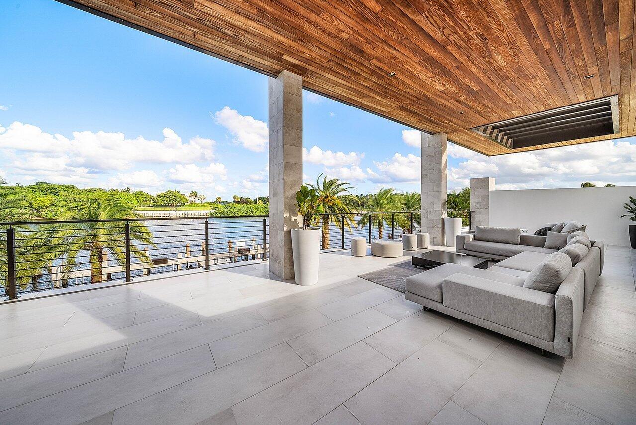 VENETIAN ISLES 3RD SEC - Residential