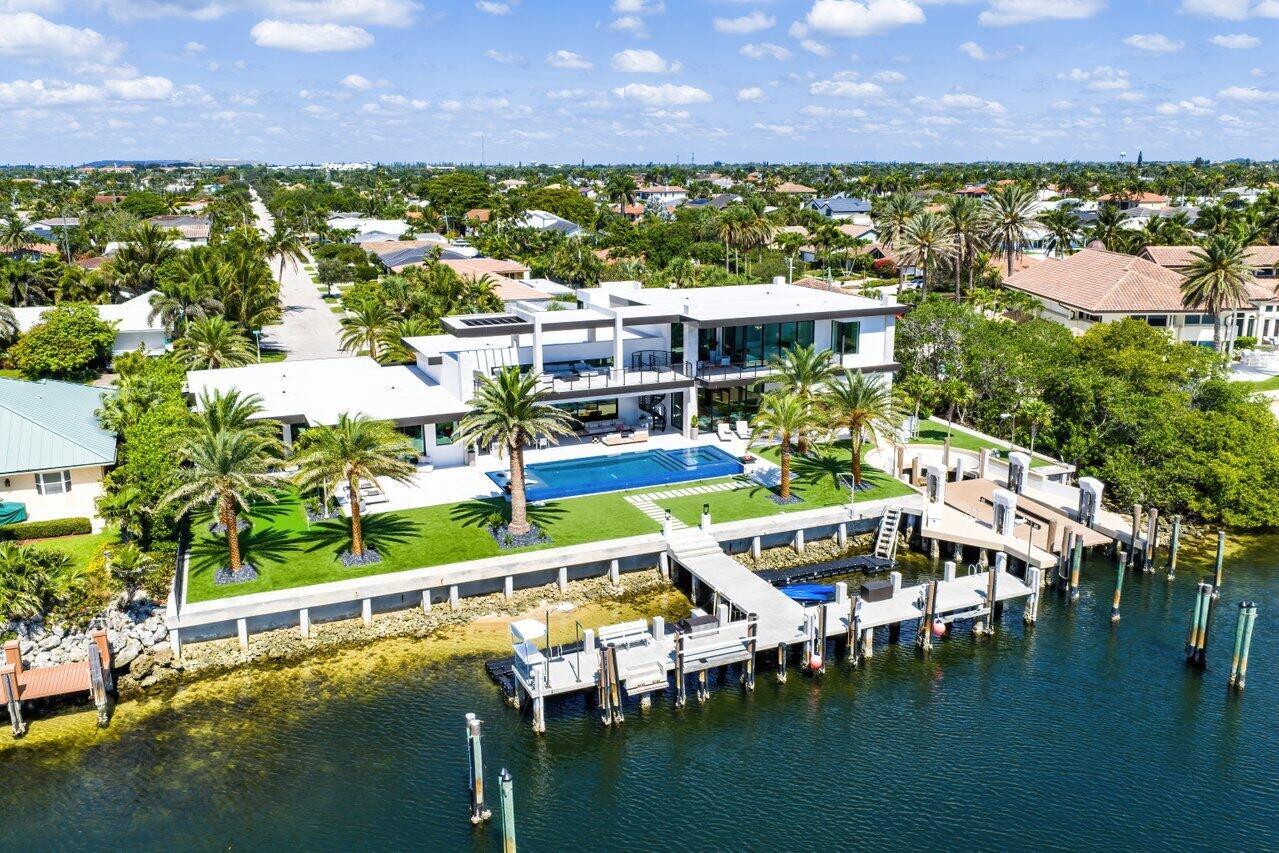 VENETIAN ISLES 3RD SEC - Residential