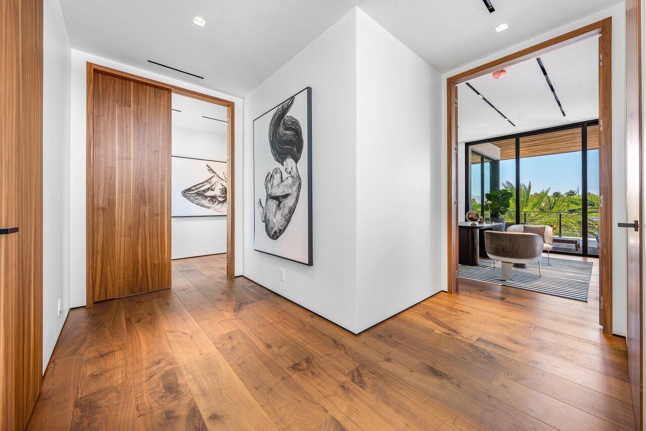 VENETIAN ISLES 3RD SEC - Residential