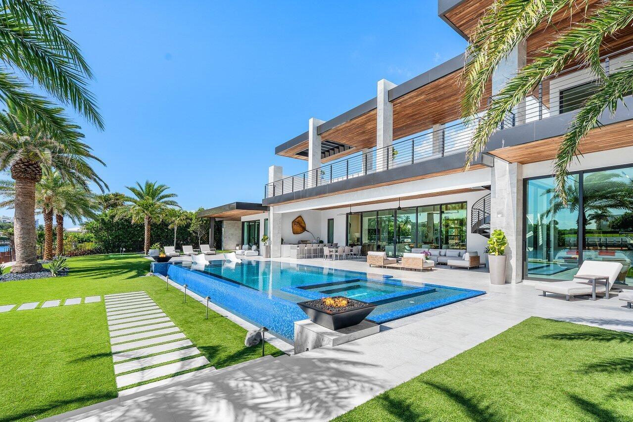 VENETIAN ISLES 3RD SEC - Residential