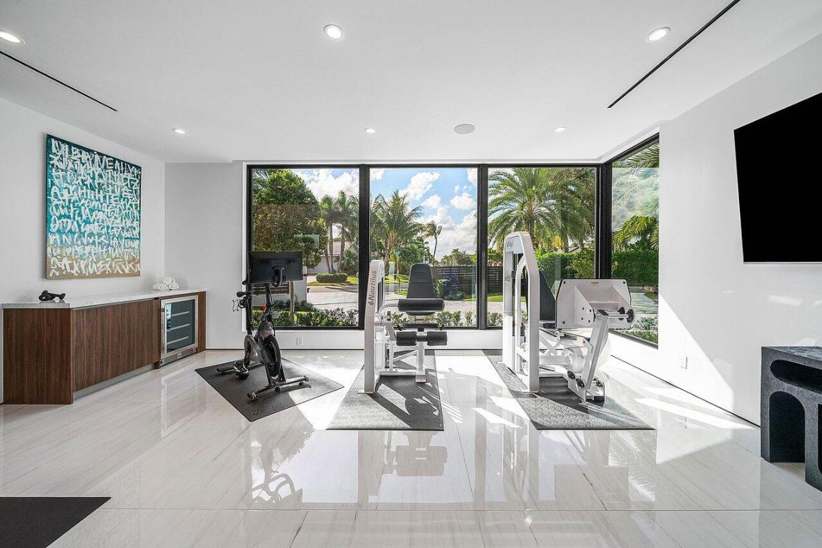 VENETIAN ISLES 3RD SEC - Residential