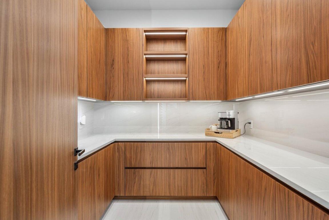 VENETIAN ISLES 3RD SEC - Residential