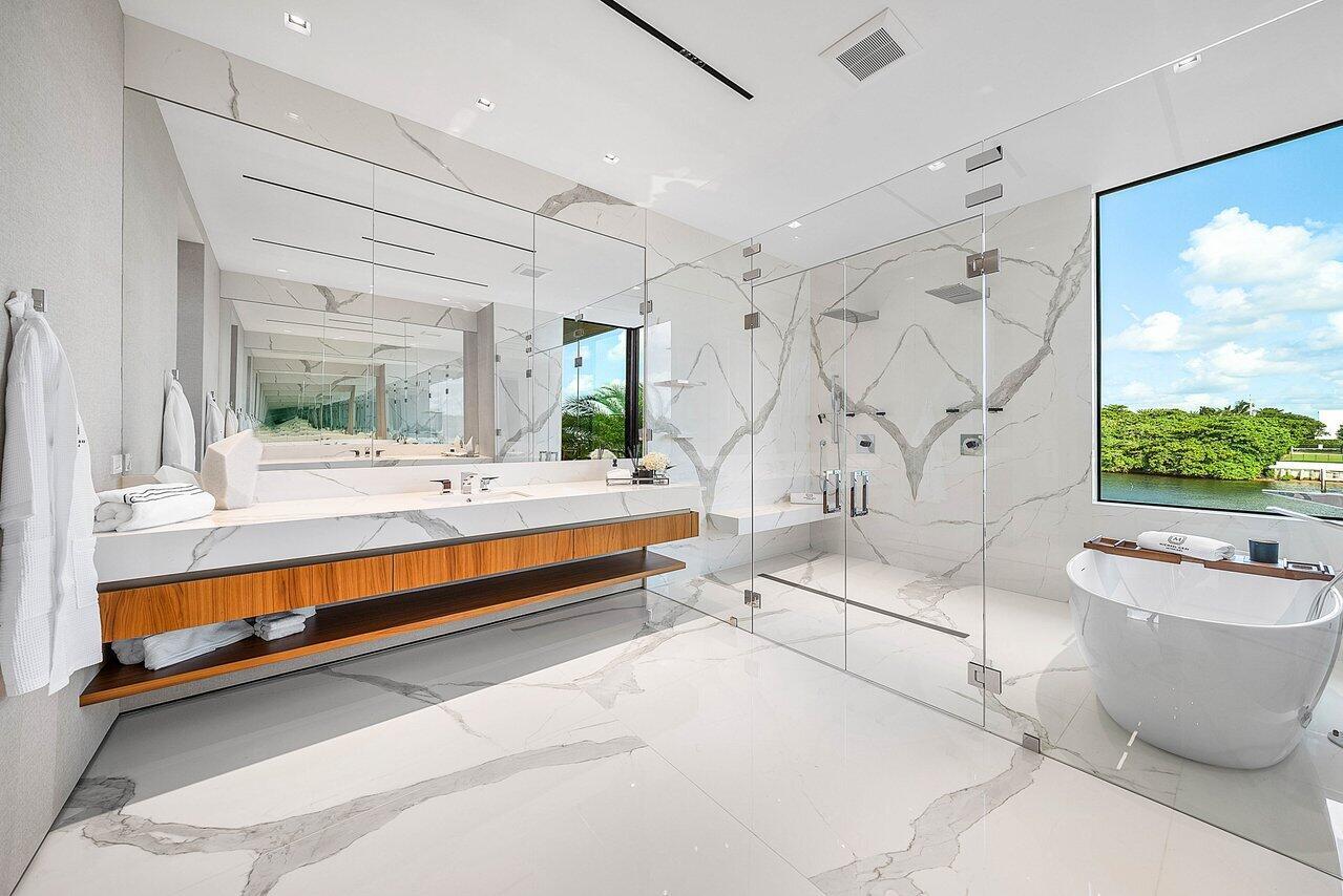 VENETIAN ISLES 3RD SEC - Residential