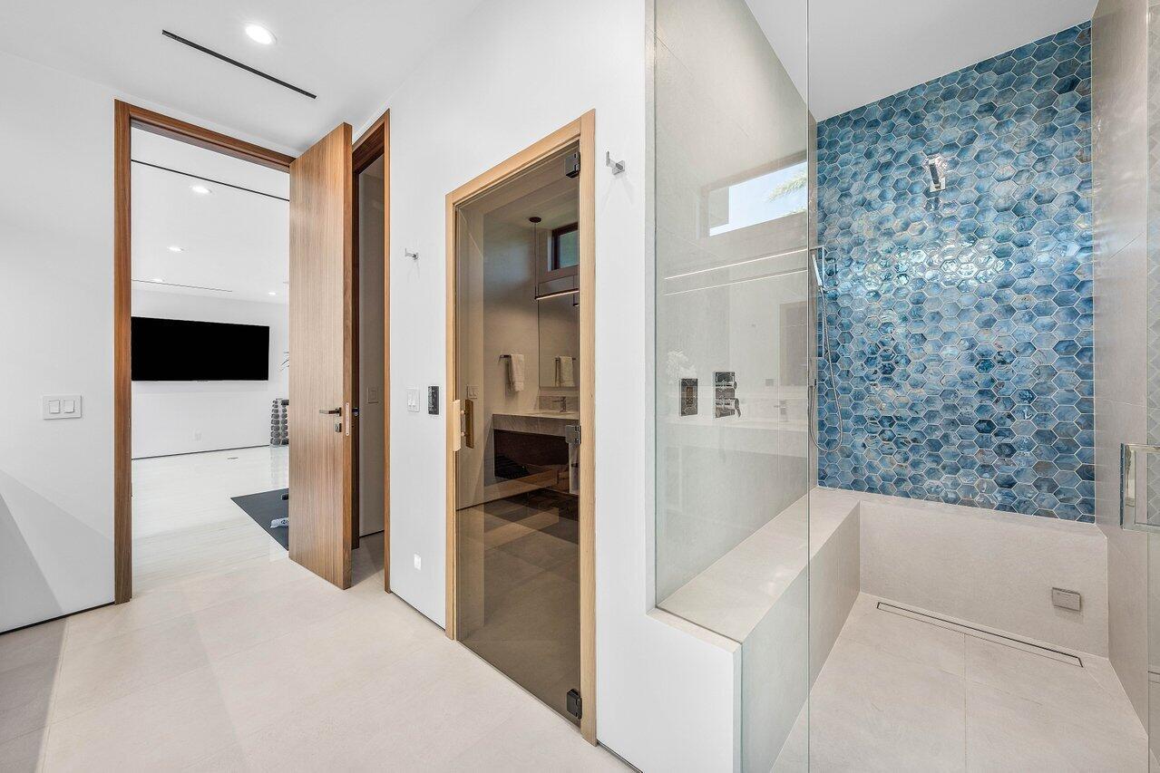 VENETIAN ISLES 3RD SEC - Residential