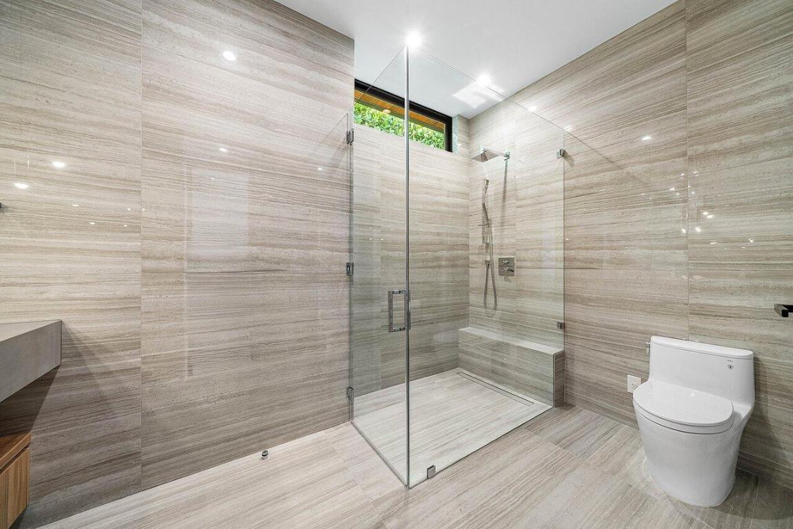 VENETIAN ISLES 3RD SEC - Residential