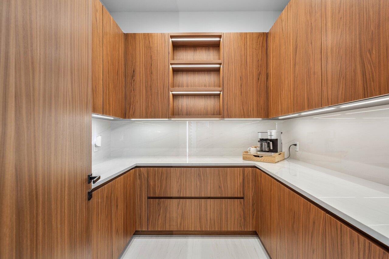 VENETIAN ISLES 3RD SEC - Residential