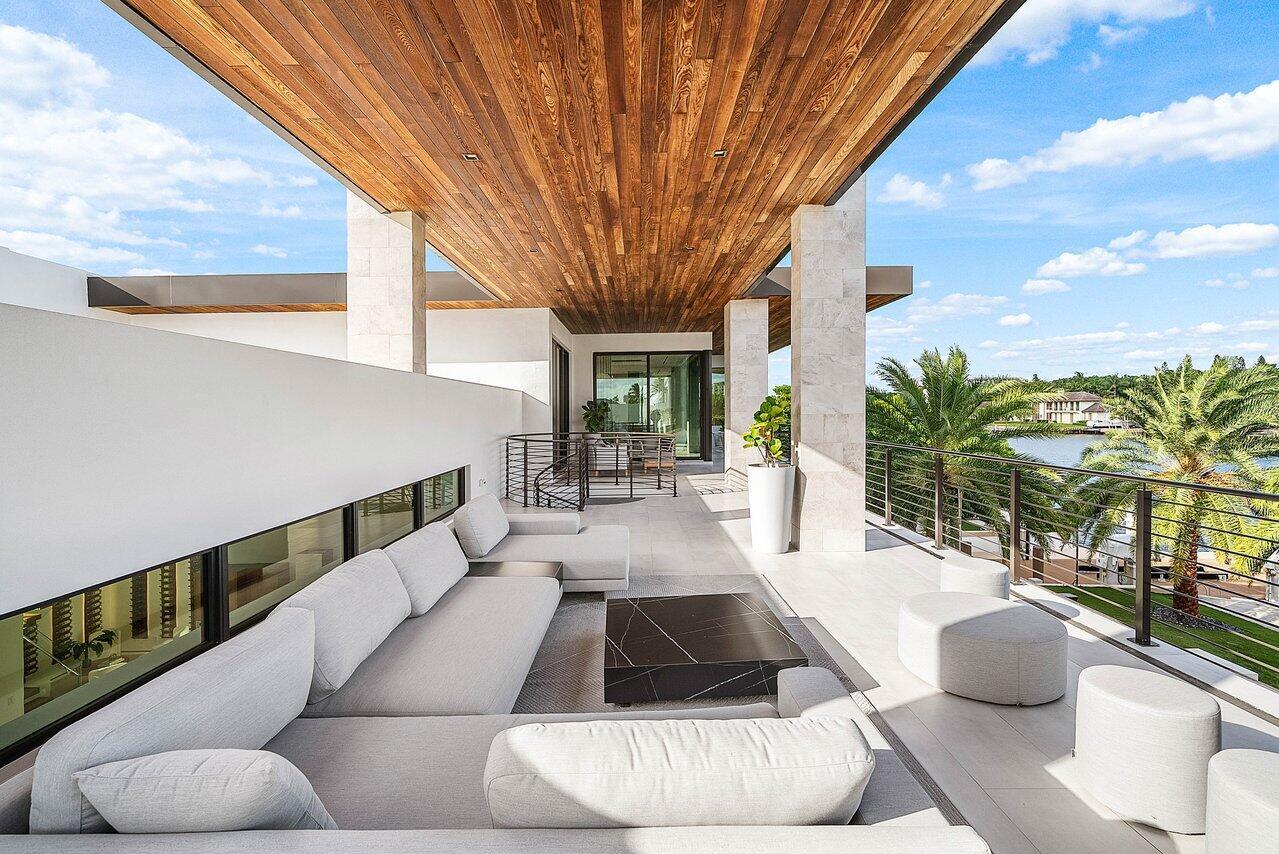 VENETIAN ISLES 3RD SEC - Residential