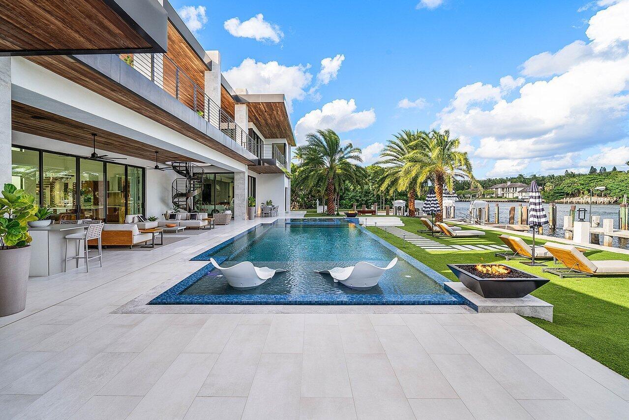 VENETIAN ISLES 3RD SEC - Residential