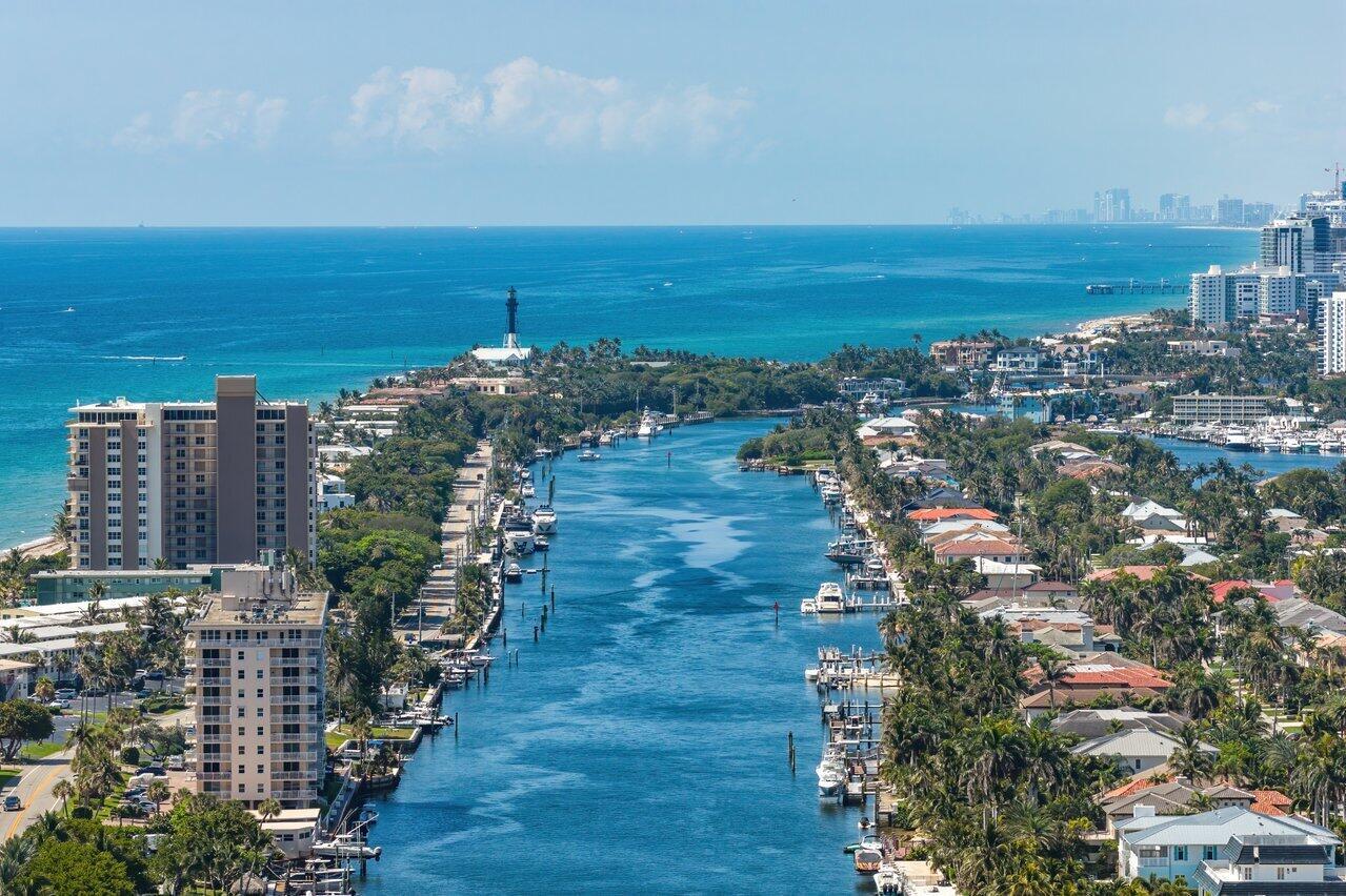 VENETIAN ISLES 3RD SEC - Residential