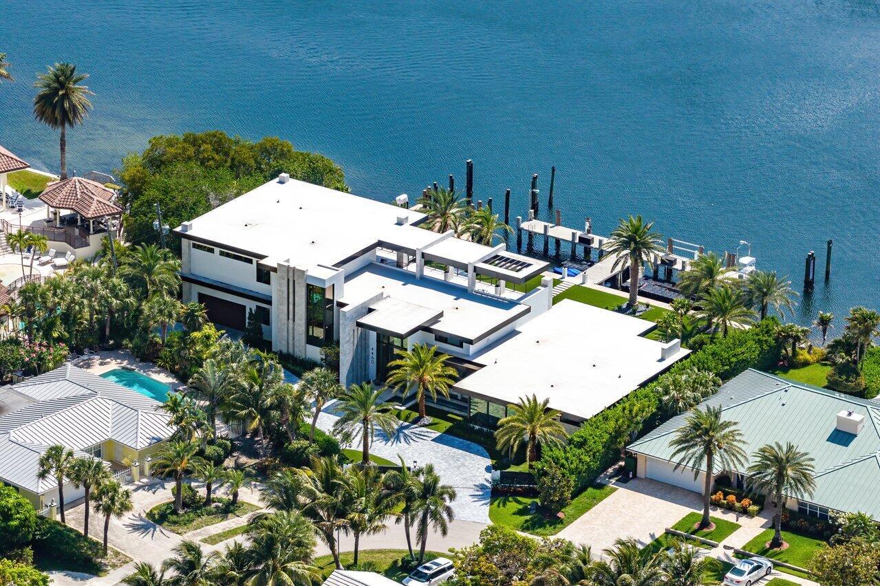 VENETIAN ISLES 3RD SEC - Residential