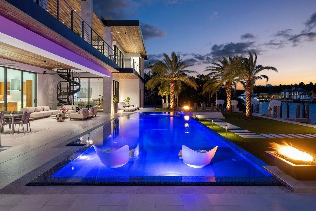 VENETIAN ISLES 3RD SEC - Residential