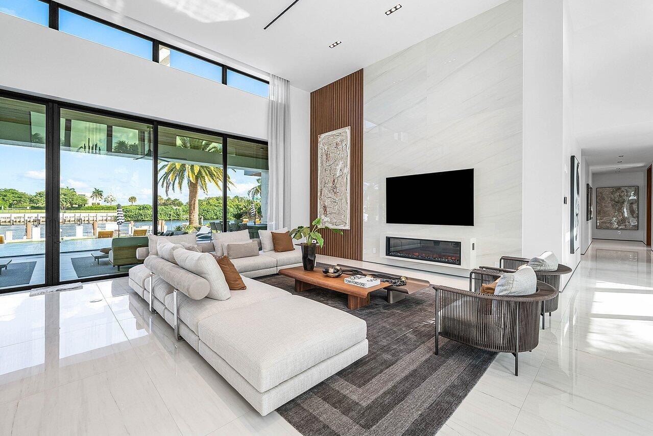 VENETIAN ISLES 3RD SEC - Residential