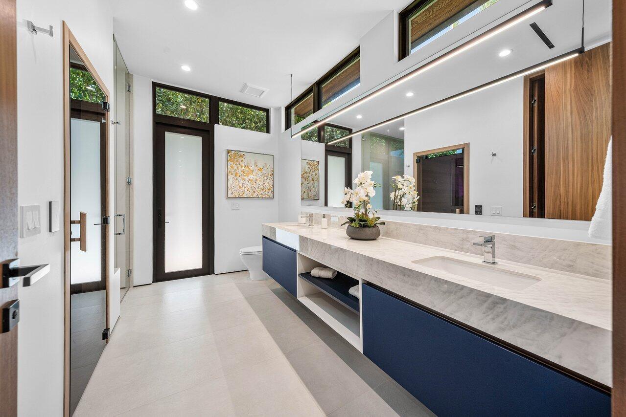 VENETIAN ISLES 3RD SEC - Residential