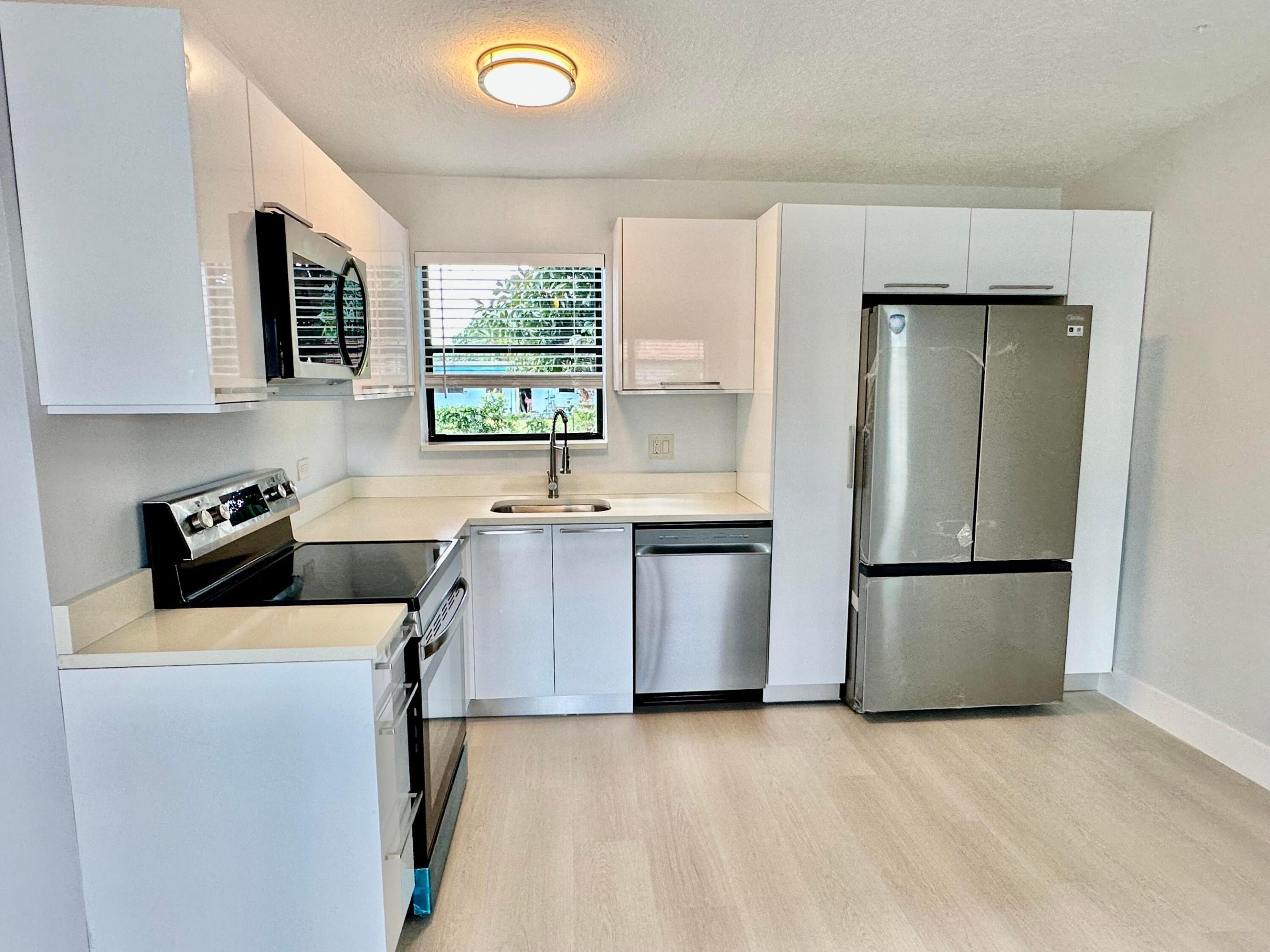 FOREST HILL VILLAGE 1 - Residential