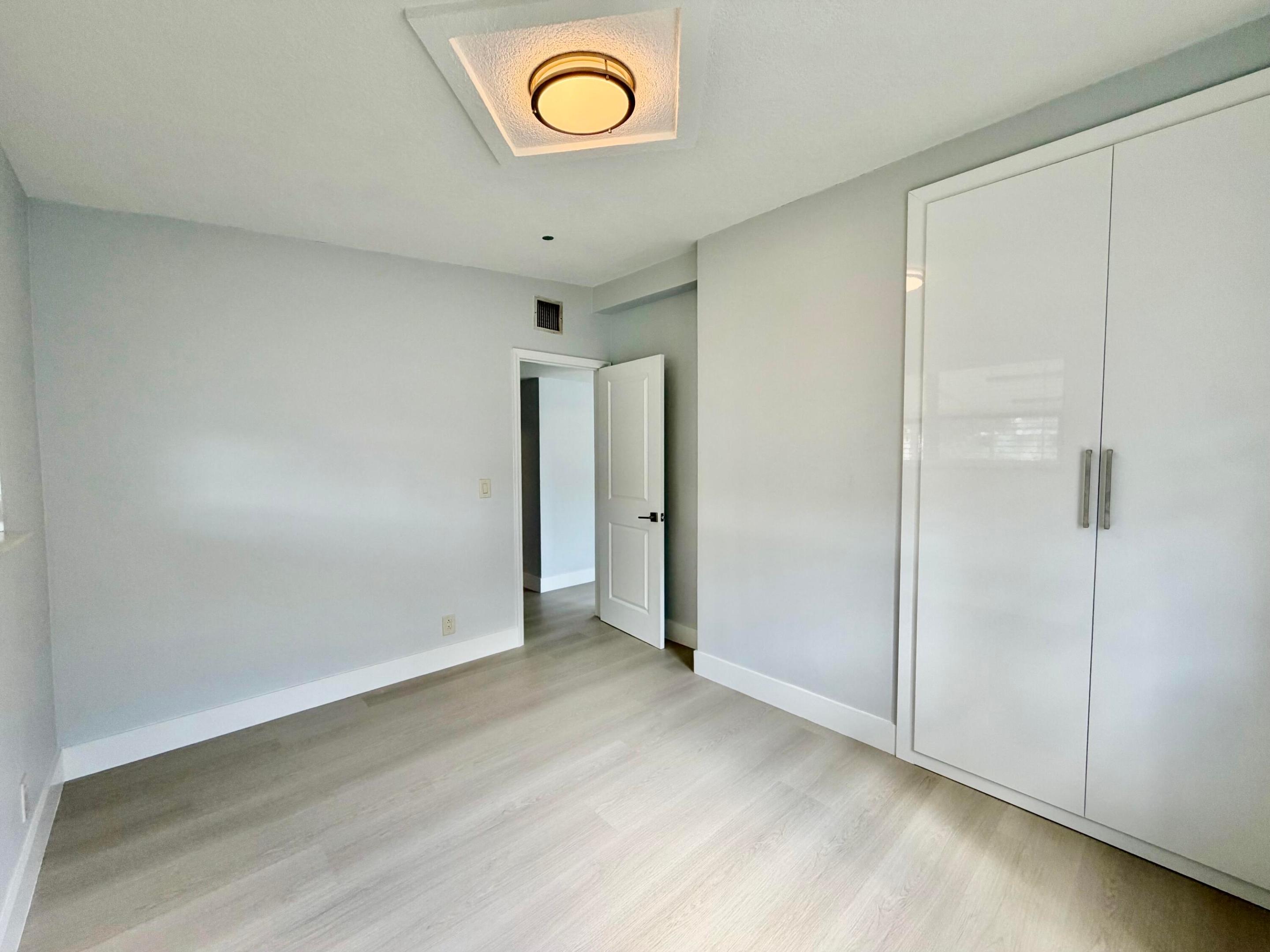 FOREST HILL VILLAGE 1 - Residential