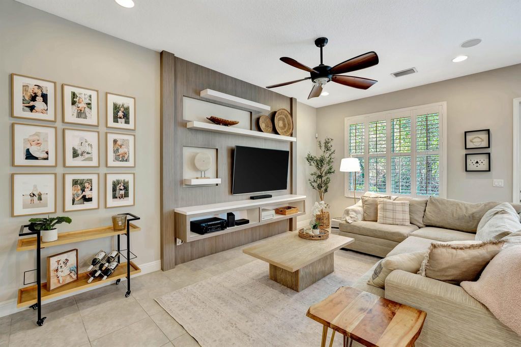 Photo of 1136 Piccadilly Street, Palm Beach Gardens, FL 33418 (MLS # R11081210)