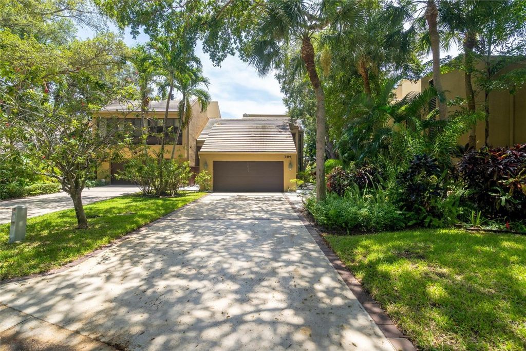 Photo of 784 Saint Albans Drive, Boca Raton, FL 33486 (MLS # F10458908)