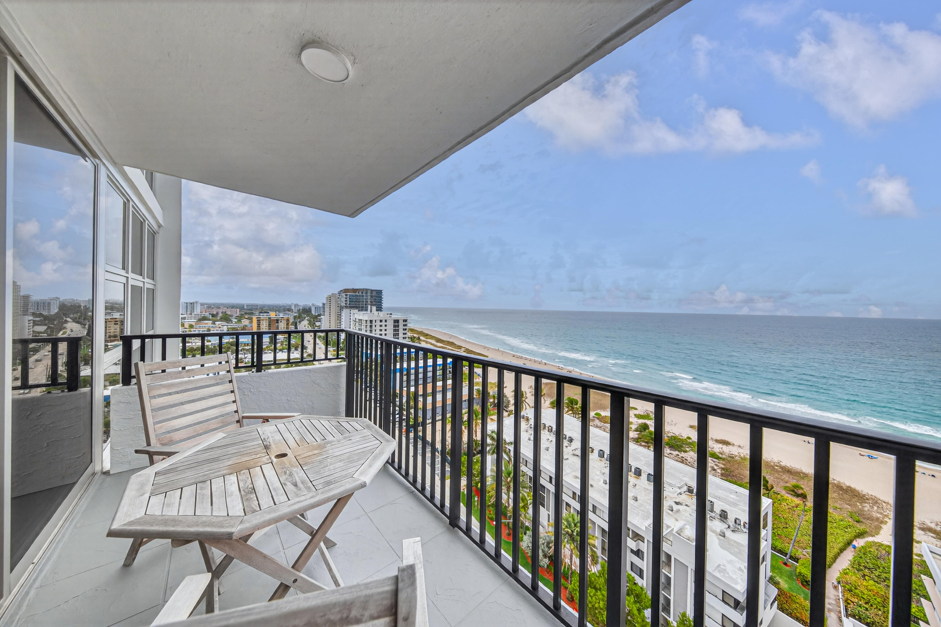 SILVER THATCH ATLANTIC PLAZA - Residential