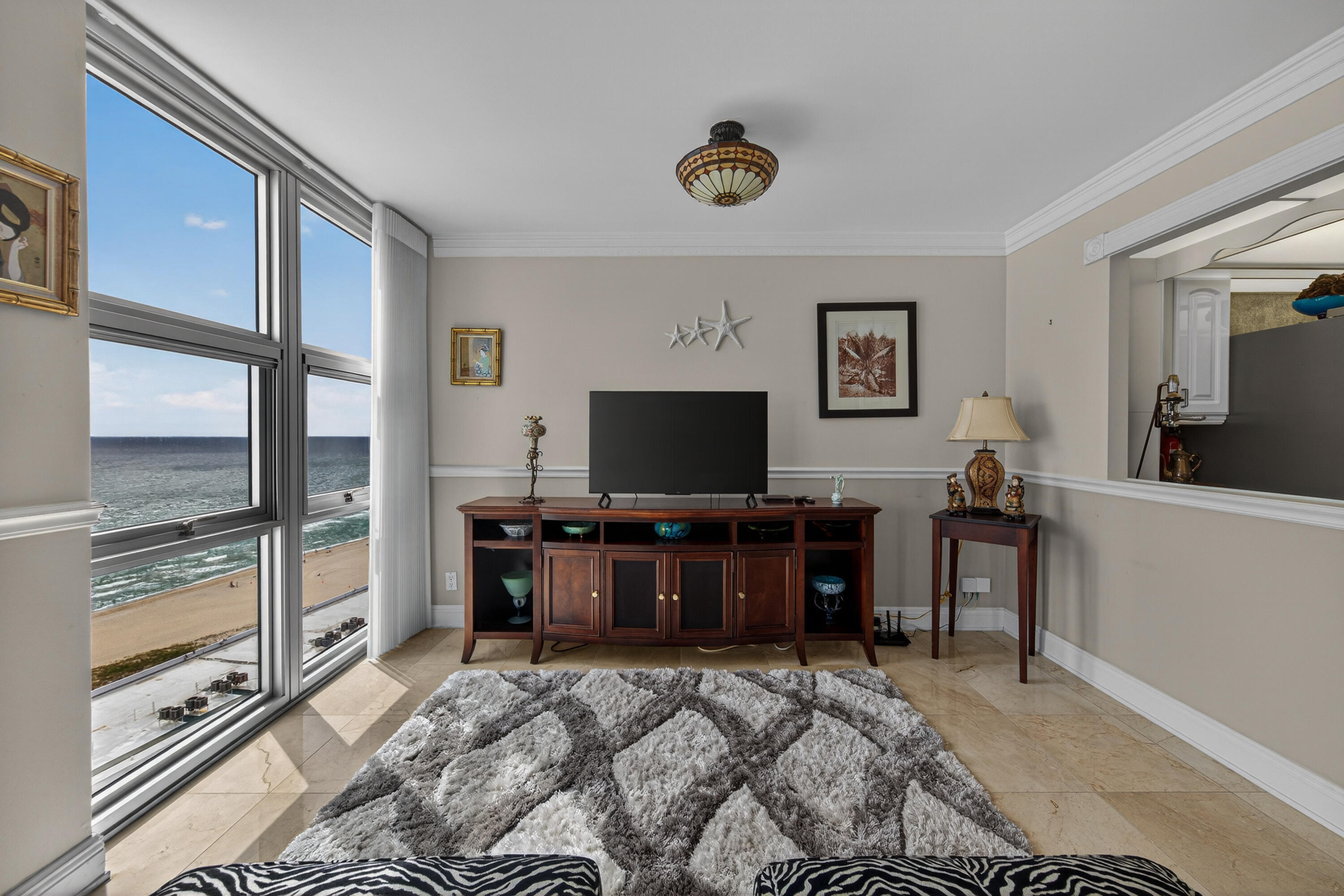 SILVER THATCH ATLANTIC PLAZA - Residential