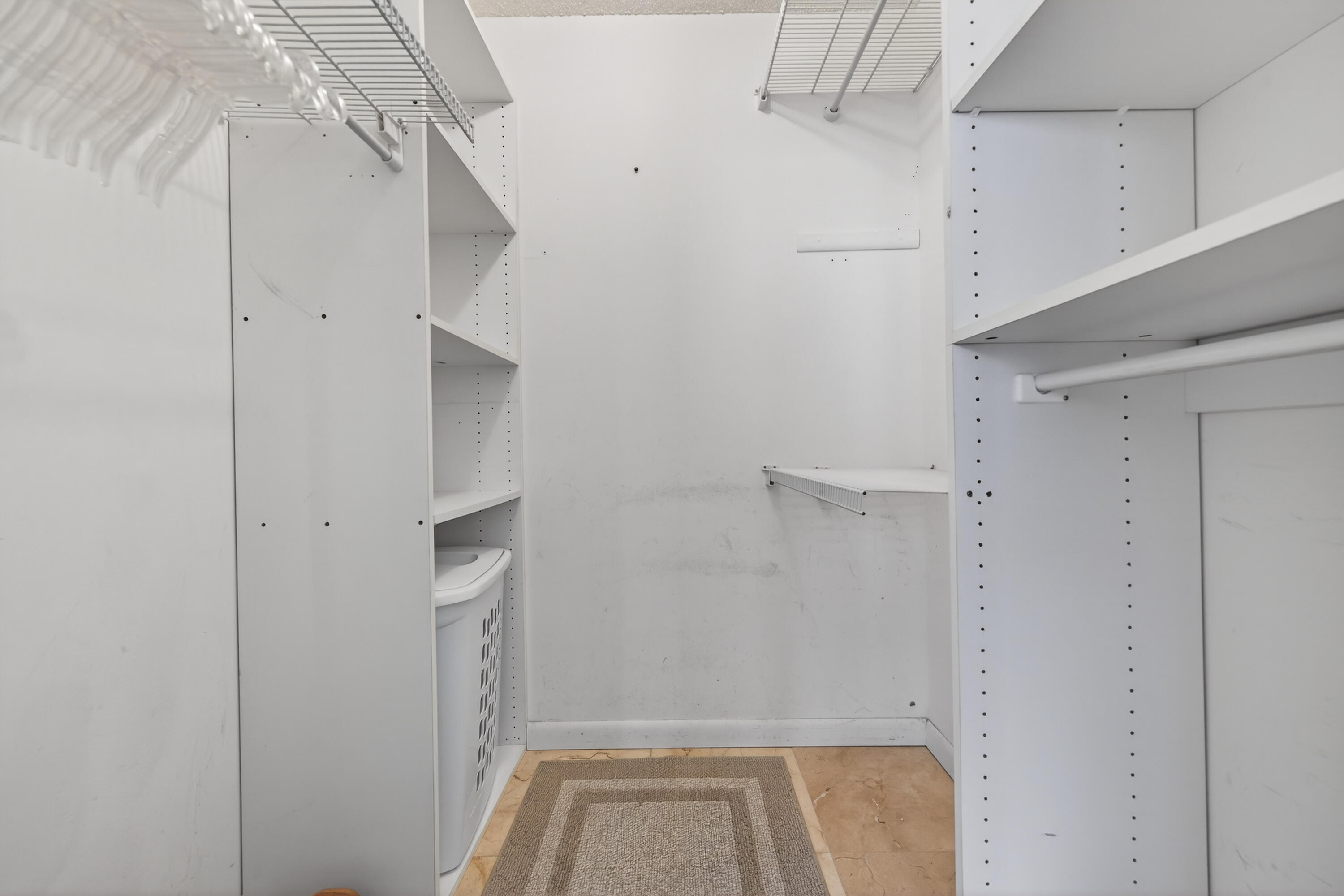 SILVER THATCH ATLANTIC PLAZA - Residential