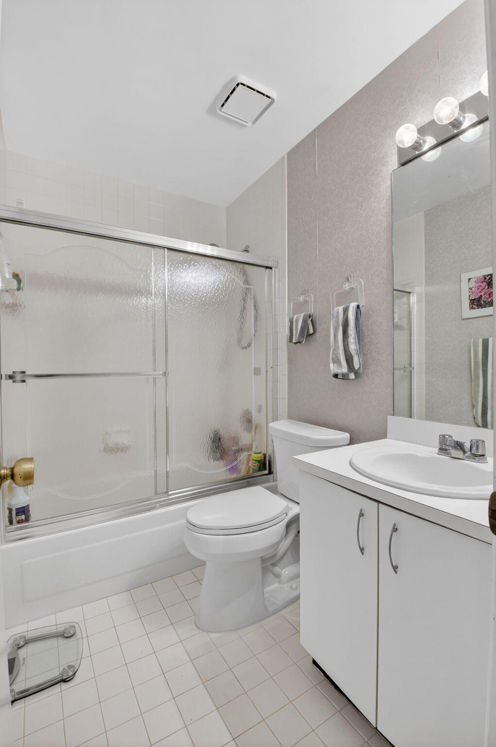 BRIGHTON LAKES - Residential