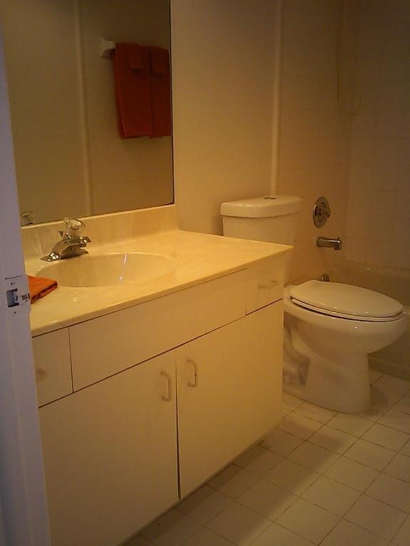 LAVERS DELRAY RACQUET CLUB CONDO - Residential Lease