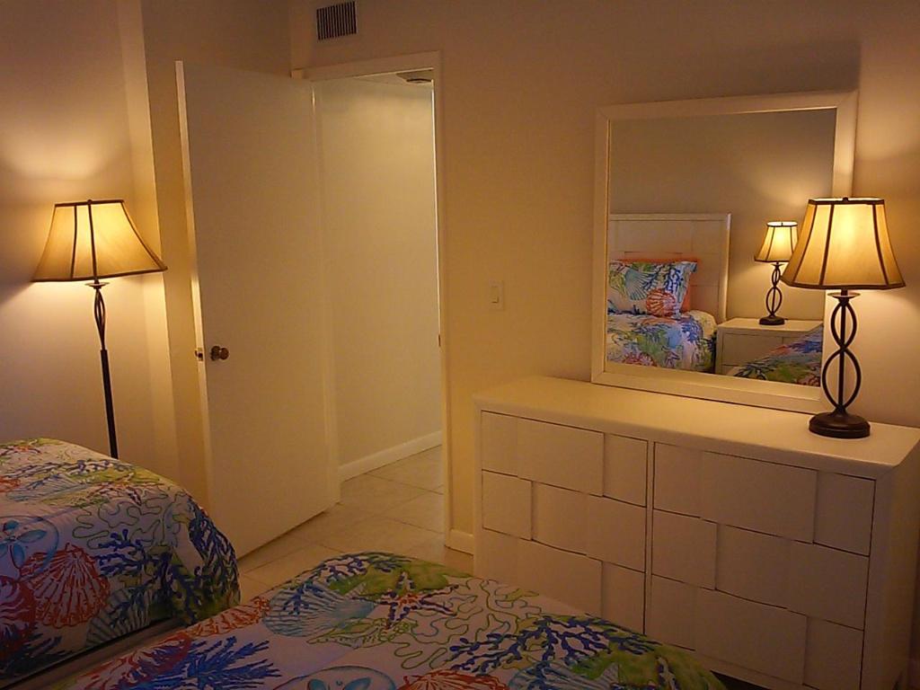 LAVERS DELRAY RACQUET CLUB CONDO - Residential Lease