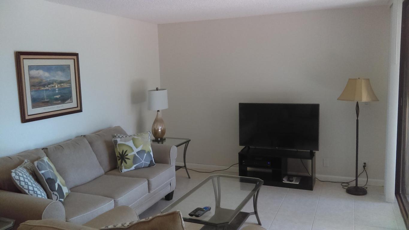 LAVERS DELRAY RACQUET CLUB CONDO - Residential Lease