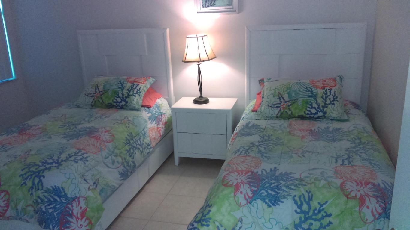 LAVERS DELRAY RACQUET CLUB CONDO - Residential Lease