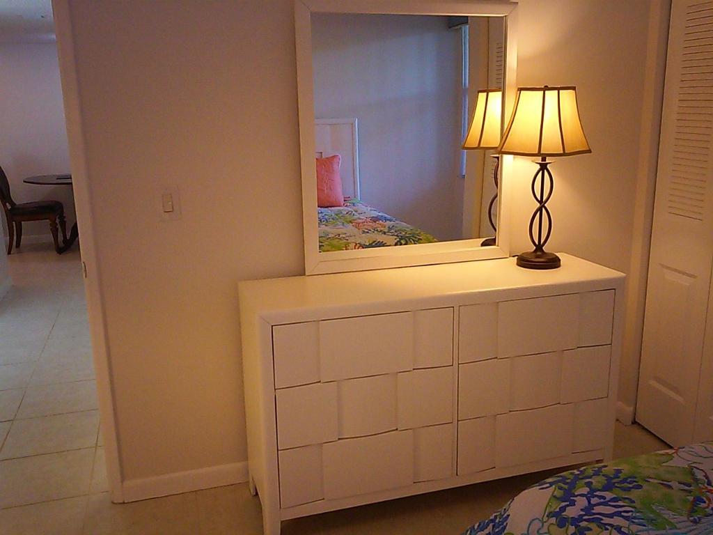 LAVERS DELRAY RACQUET CLUB CONDO - Residential Lease