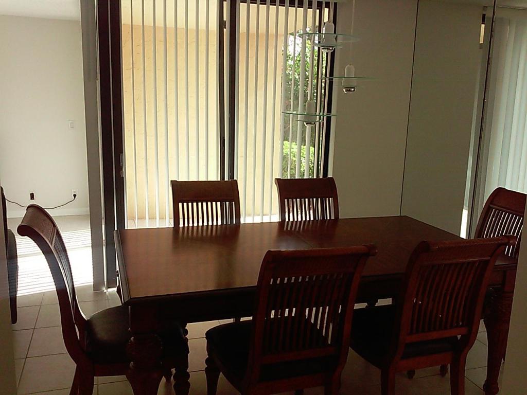 LAVERS DELRAY RACQUET CLUB CONDO - Residential Lease