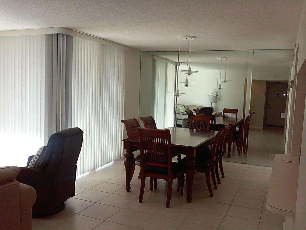 LAVERS DELRAY RACQUET CLUB CONDO - Residential Lease