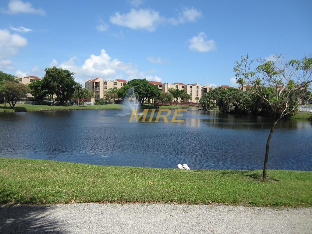 LAVERS DELRAY RACQUET CLUB CONDO - Residential Lease