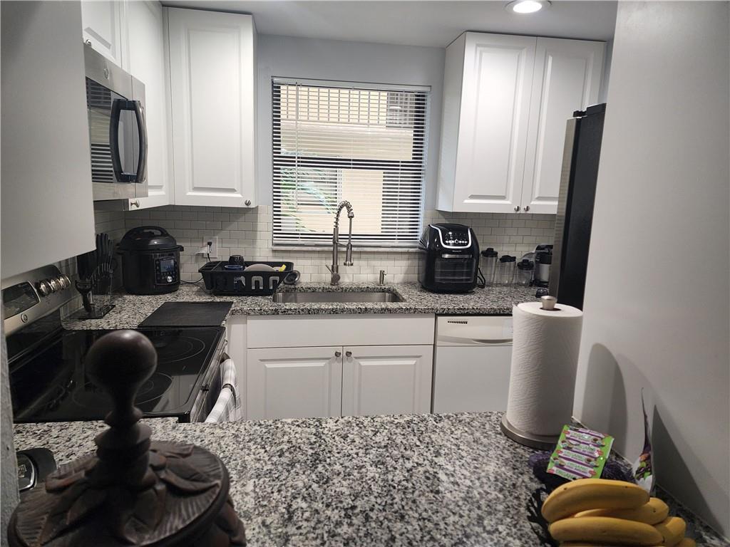 HIDDEN HARBOUR OF THE PAL - Residential