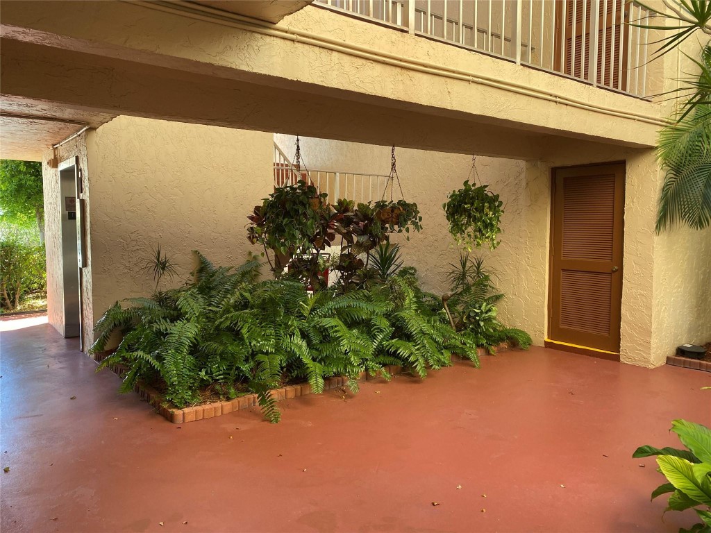 South Garden Condo - Residential