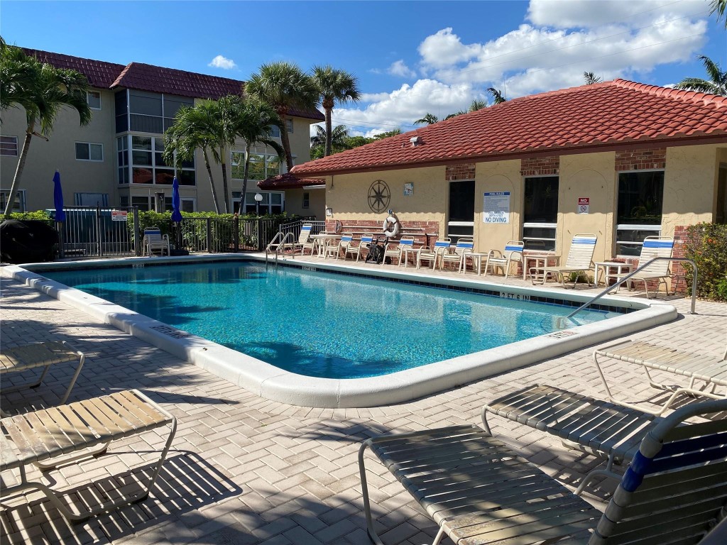 South Garden Condo - Residential