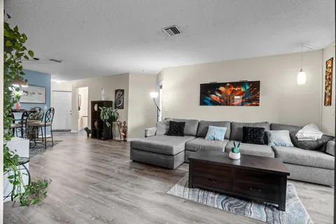 4161 Coral Tree Cir Unit 261, Coconut Creek, FL MLS: F10490797