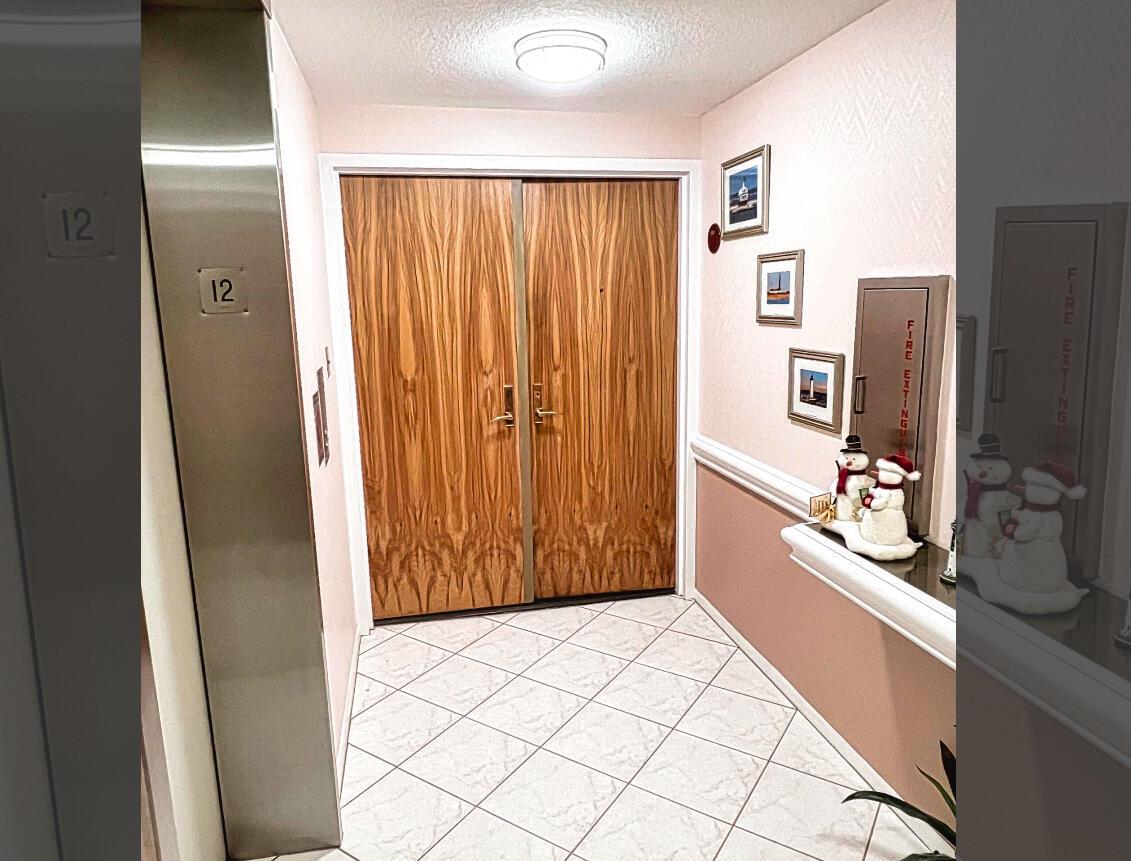 ISLAND DUNES CONDOMINIUM - Residential Lease