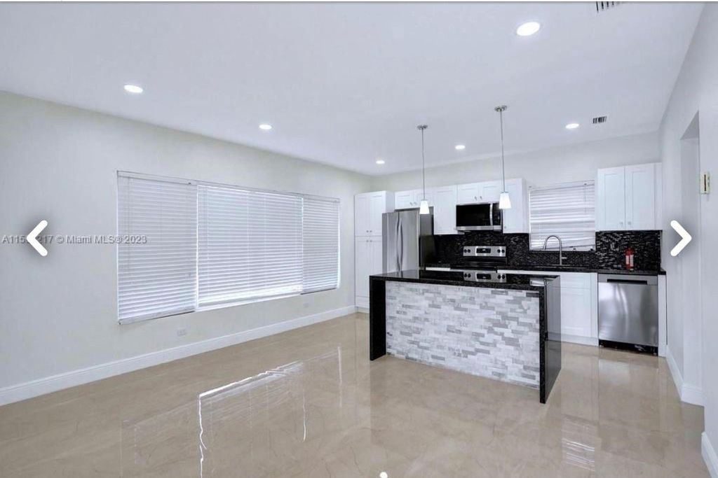 Photo of 6720 Coolidge Street, Hollywood, FL 33024 (MLS # F10556347)