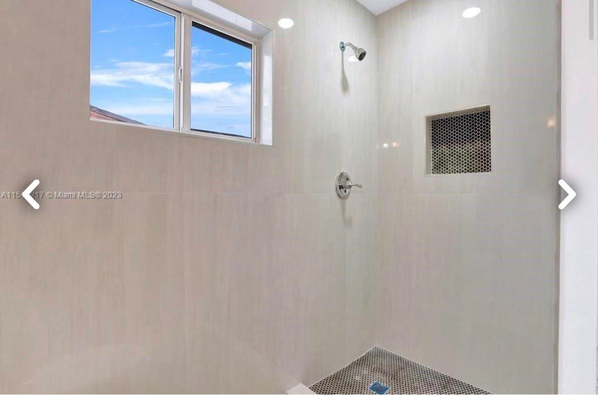 Driftwood Acres 10 39-45 - Residential Lease