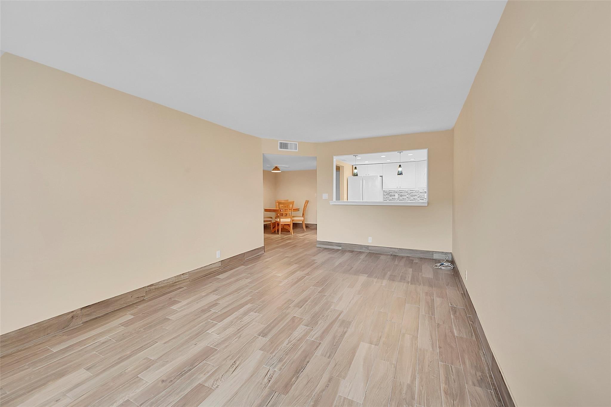 River Manor - Residential