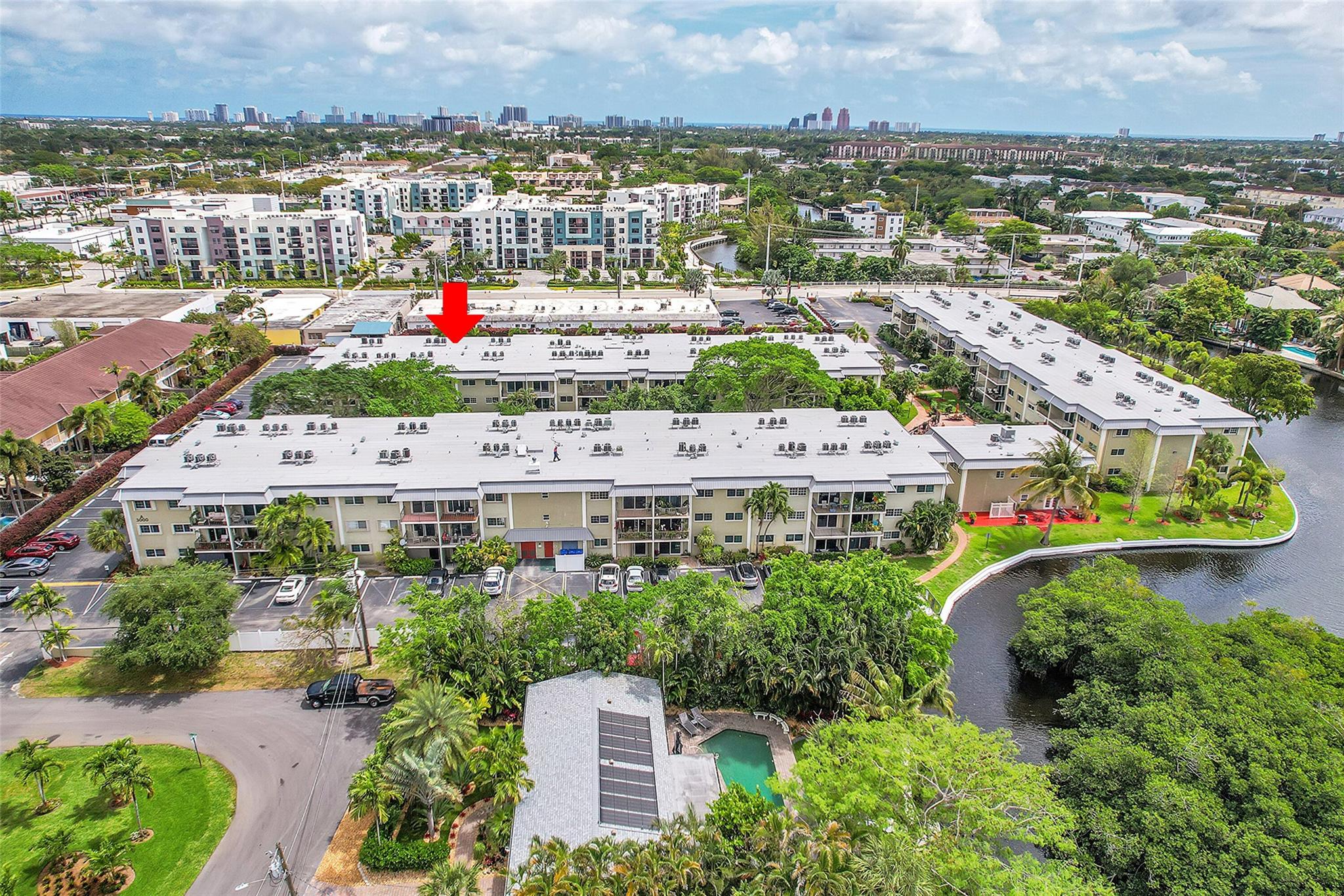 River Manor - Residential