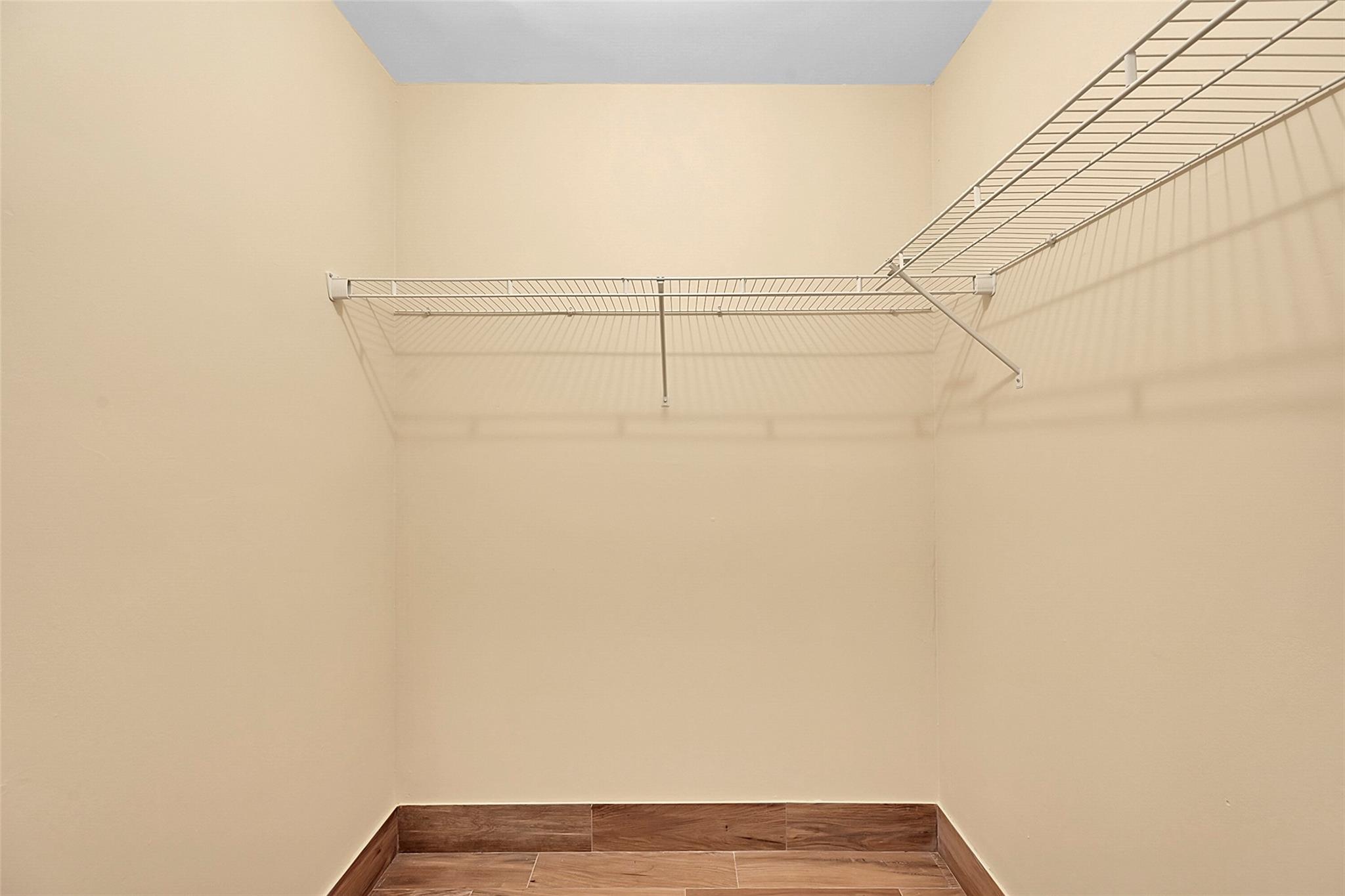 River Manor - Residential