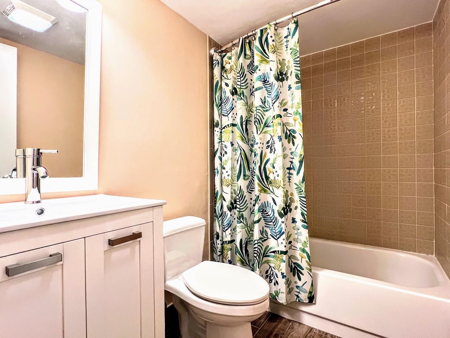 River Manor - Residential