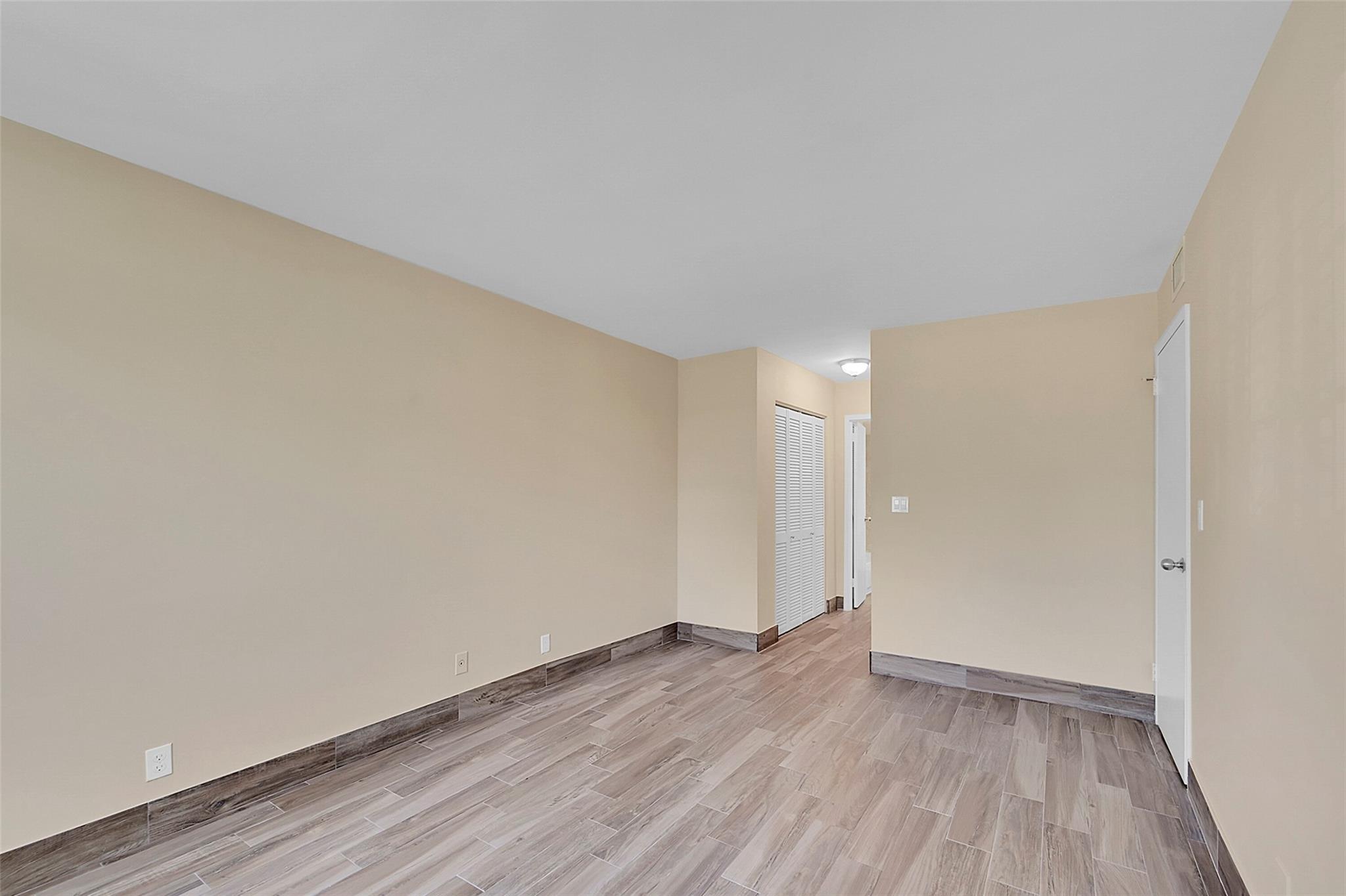 River Manor - Residential