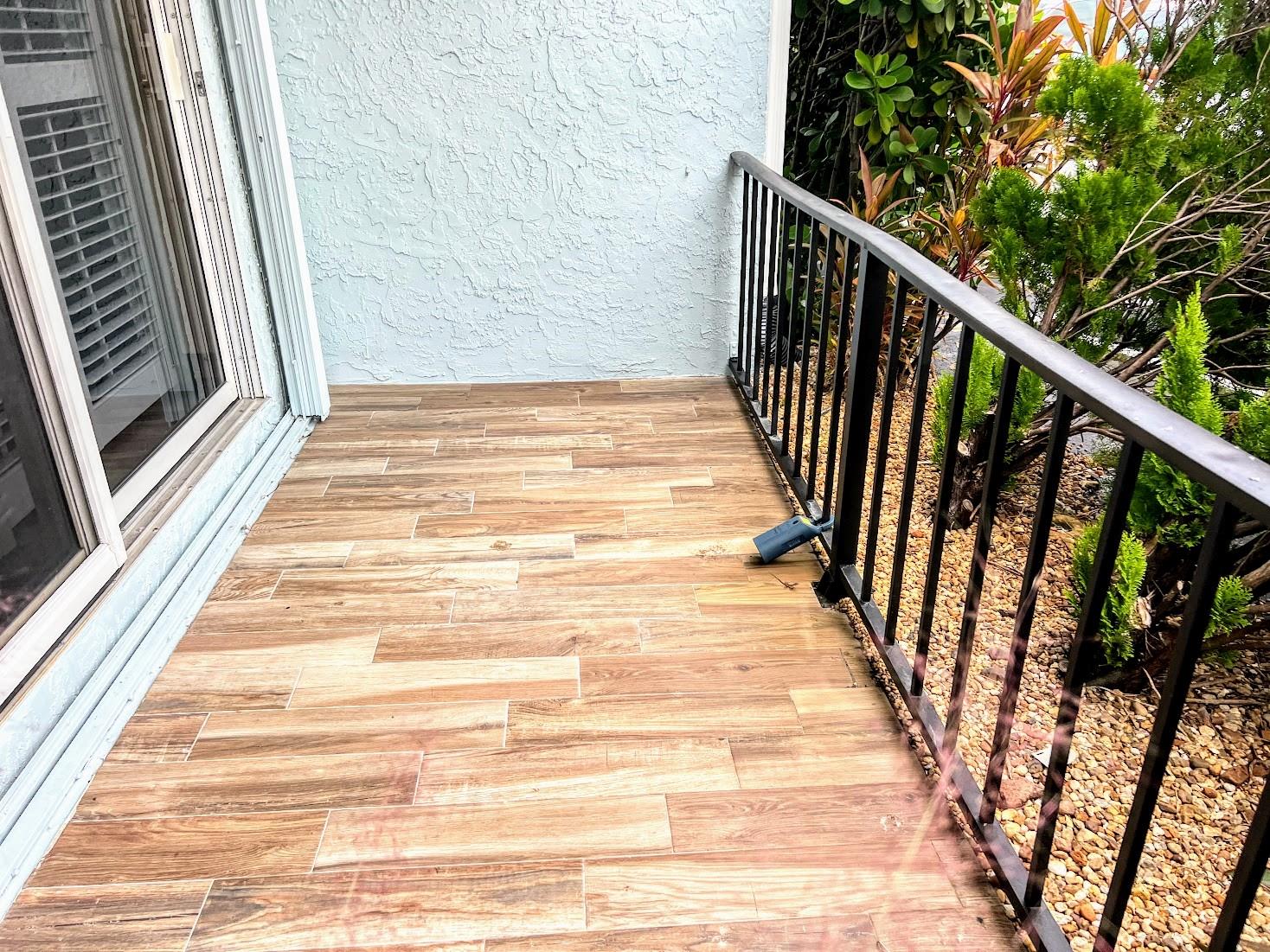 River Manor - Residential