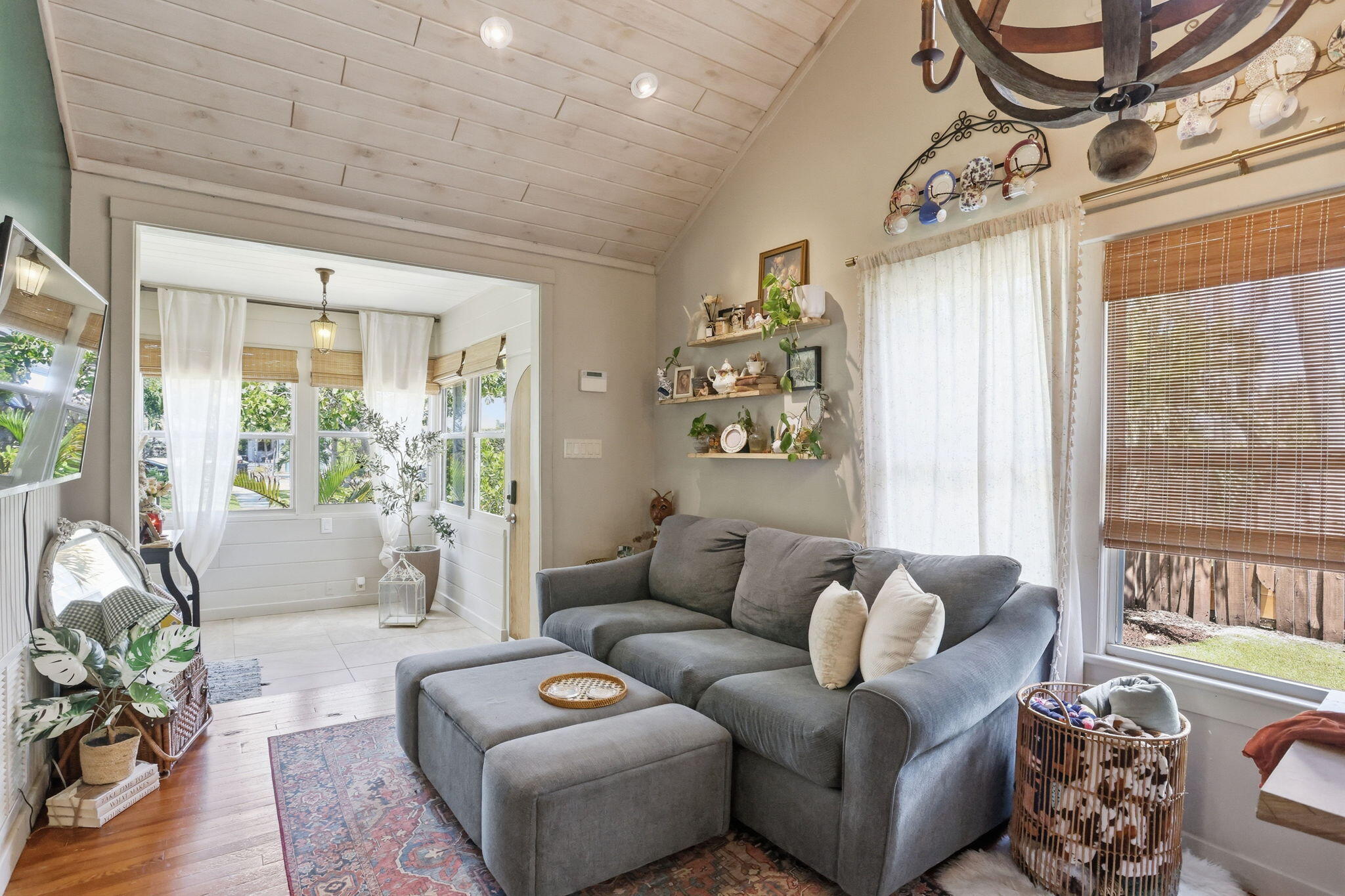 LAKE WORTH TOWN OF - Residential