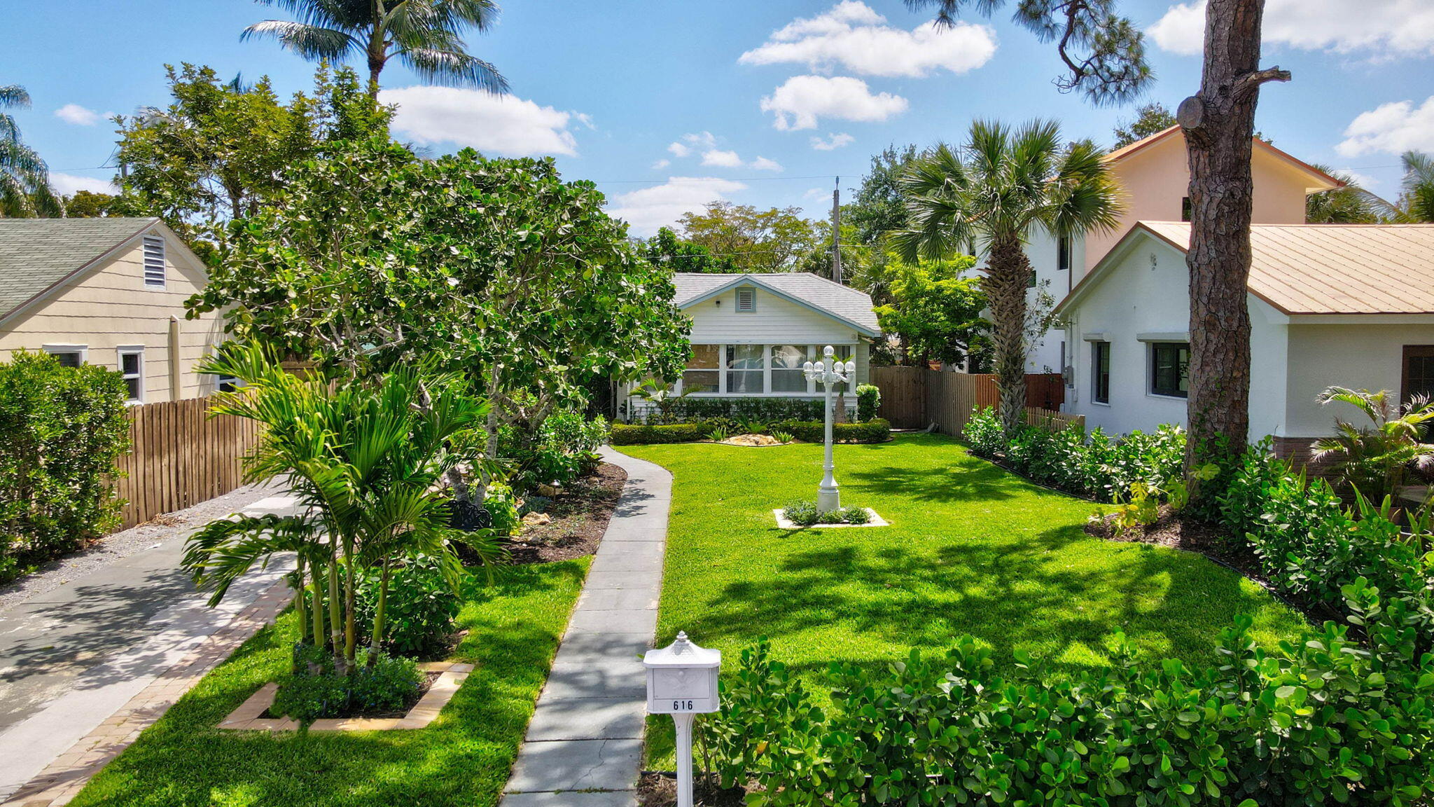 LAKE WORTH TOWN OF - Residential