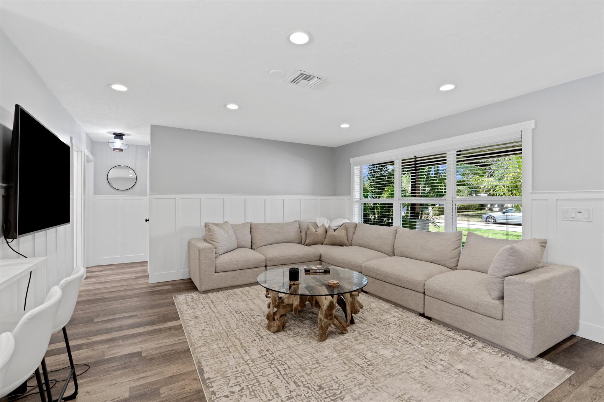 VISTA HILLS - Residential Lease